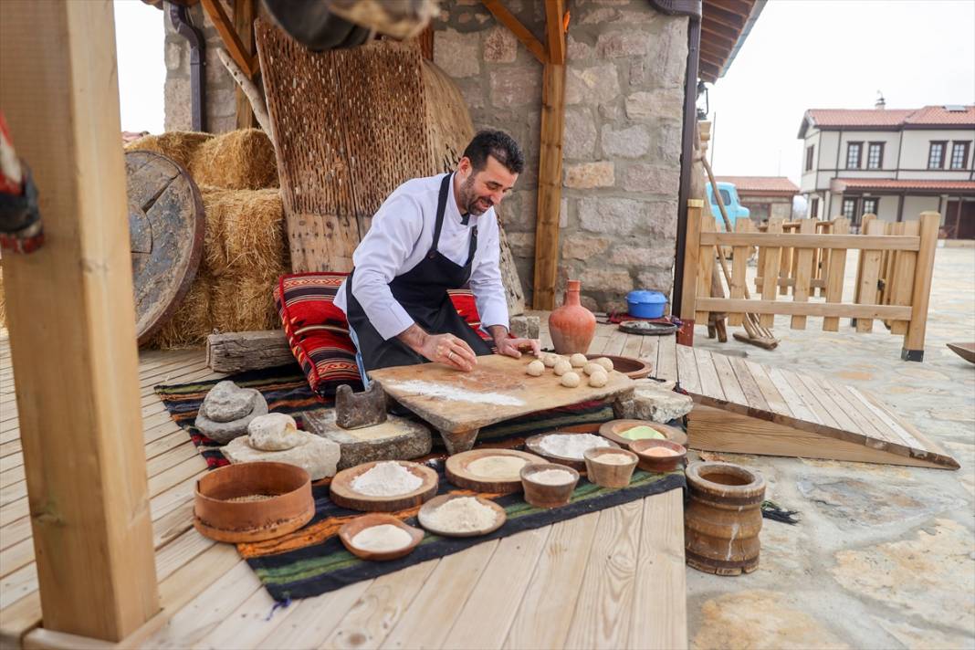 Konyalı aşçı, dünyanın en eski ekmeğini yeniden pişirdi 7